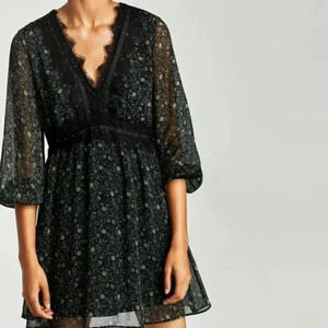 Zara Basic Floral Lace Applique Dress Size small